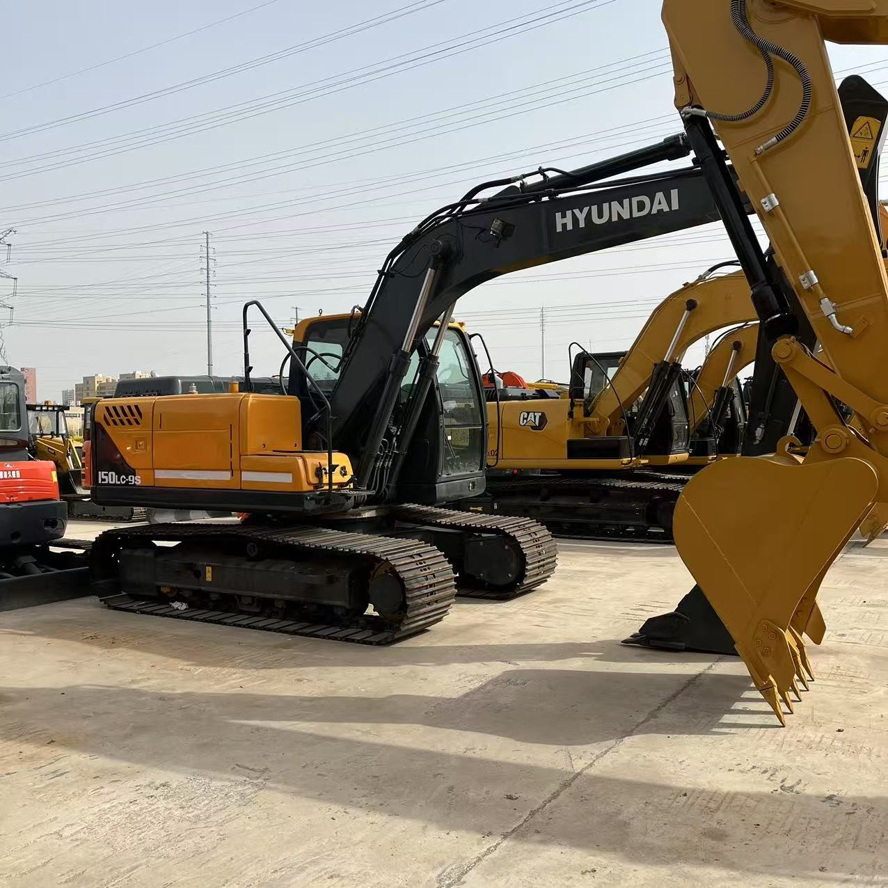 Korea Brand Hyundai 150 Crawler Used medium Excavator 15 Ton Digger for Construction