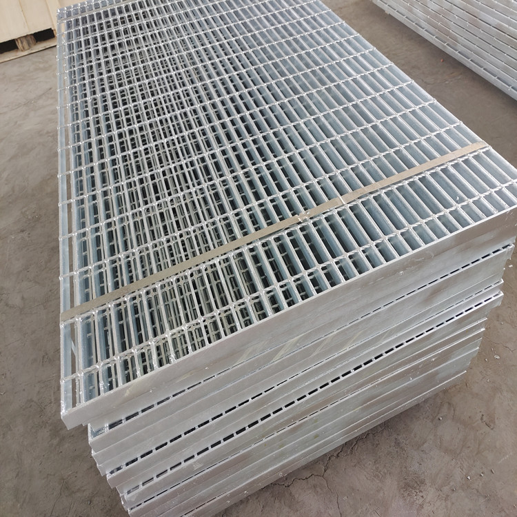 Welding Serrated Steel Grating Floor Walkway Non Slip Platform