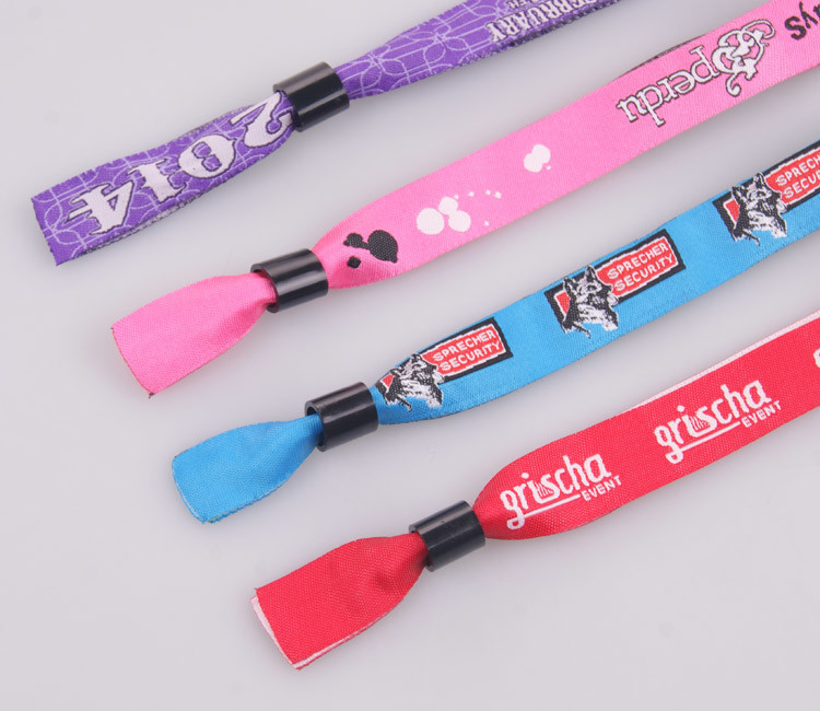 Custom Size Colored Wrist Bands For Souvenir / Decoration / Activity