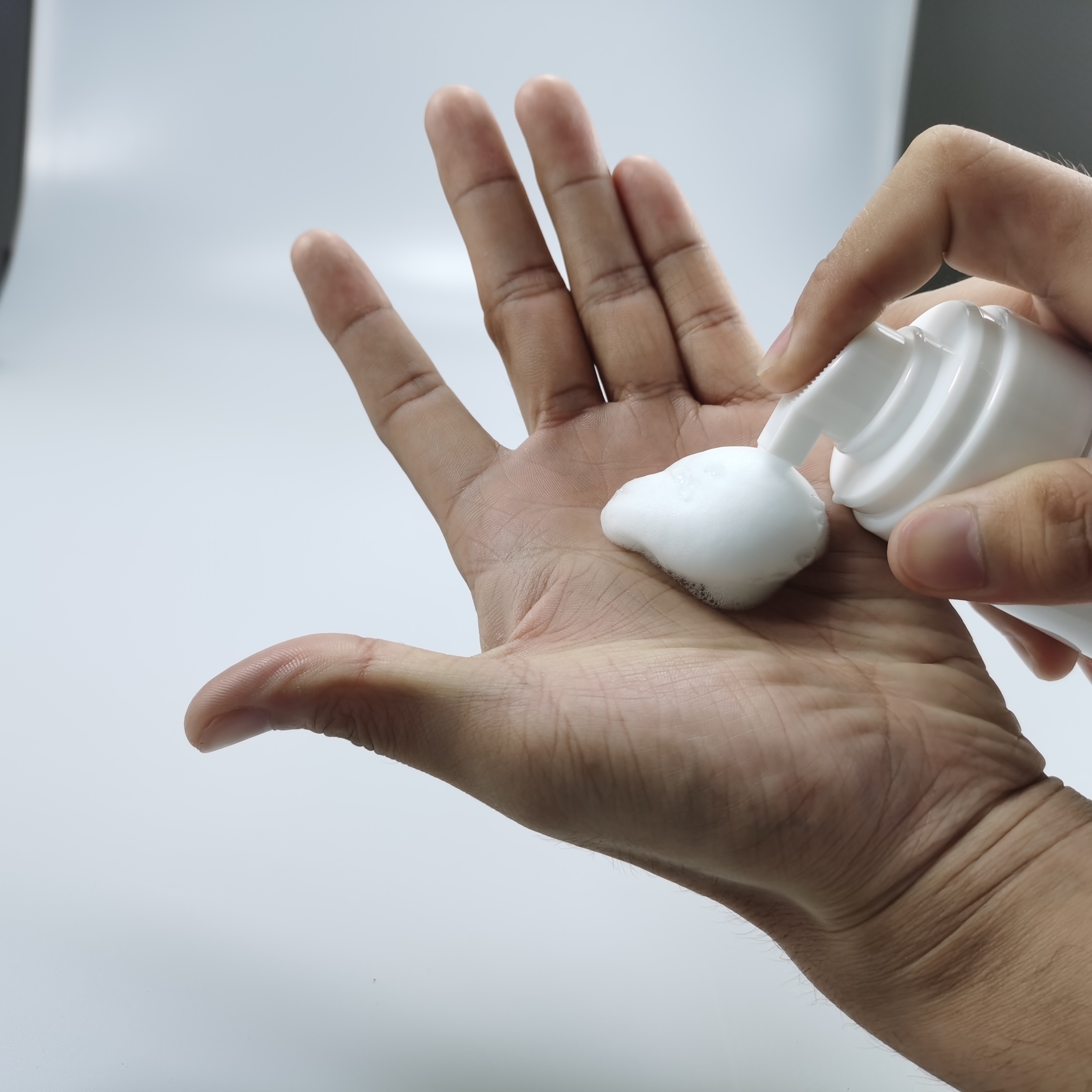 Collar Material PET 100ml 120ml 150ml 200ml Round Foam Soap Bottle for Hand Sanitizer