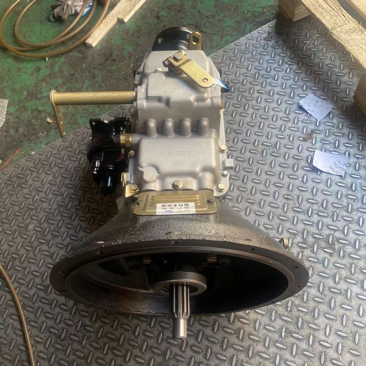 Universal Heavy Duty Truck Gearbox WLY6G40 6G55 6TS40 6G45 with Fast Performance