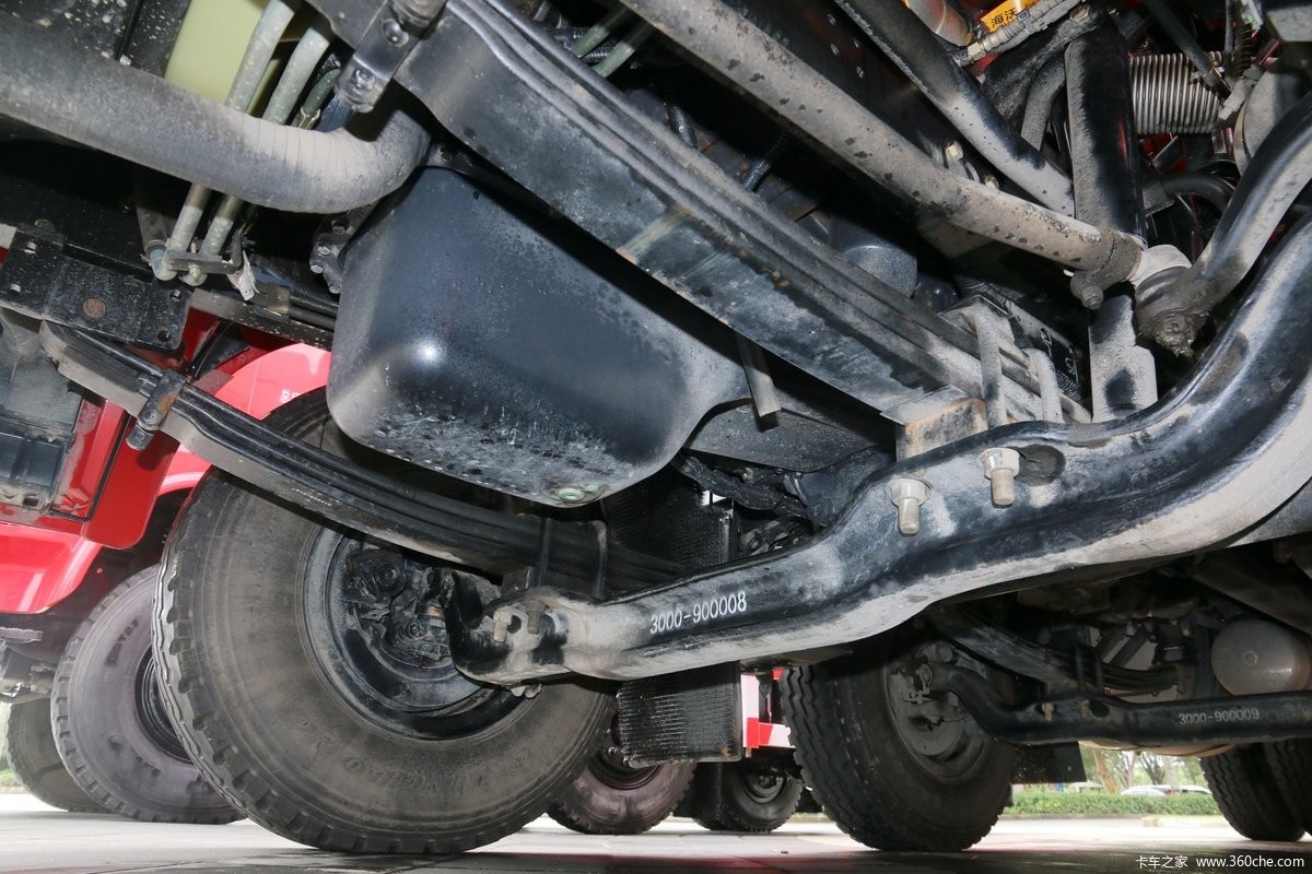 SAIC Hongyan Jieka C500 3 Driver Tractor Head Truck 110km/H