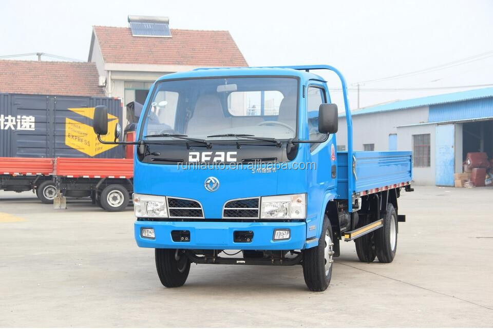Dongfeng 6 Wheels Light Cargo Truck 102HP Euro 3 Emission Level