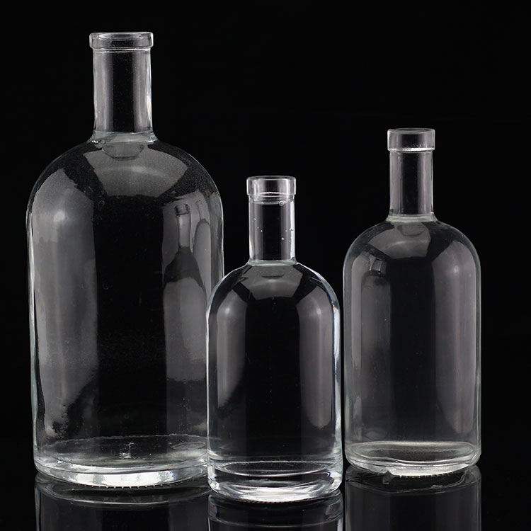 Glass Base Material Vodka Liquor Glass Bottle Different Size For Distilleries