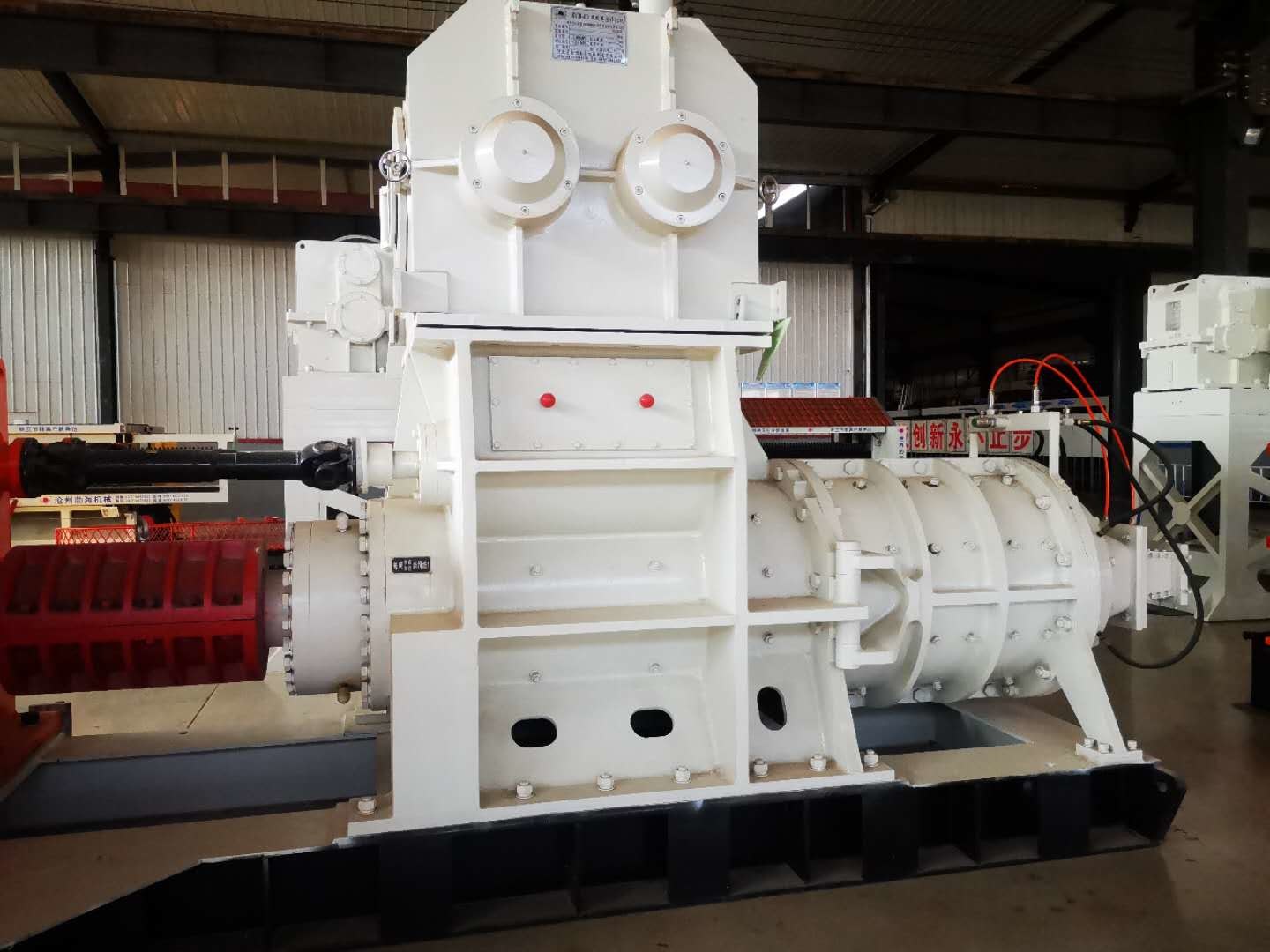 447kw Two Stage Automatic Clay Brick Extruder Machine