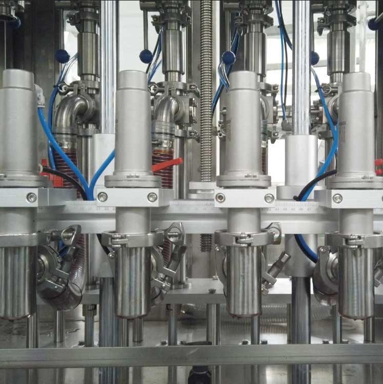 Automatic Linear 48-56 Bpm Glass Plastic Bottle 250ml 500ml Bbq Sauce Filling Machine
