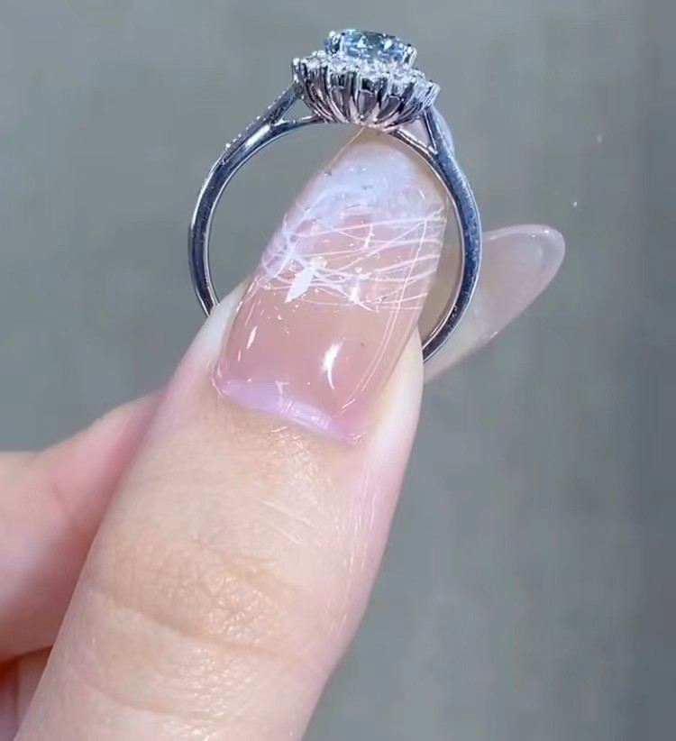 Engagement / Wedding Lab Grown Diamond Jewelry Blue Round 2 Carat Man Made Diamond Ring