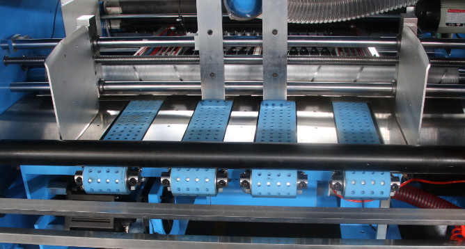 Automatic Three In One Flute Laminator Machine High Speed 1500x1500mm 150m/Min