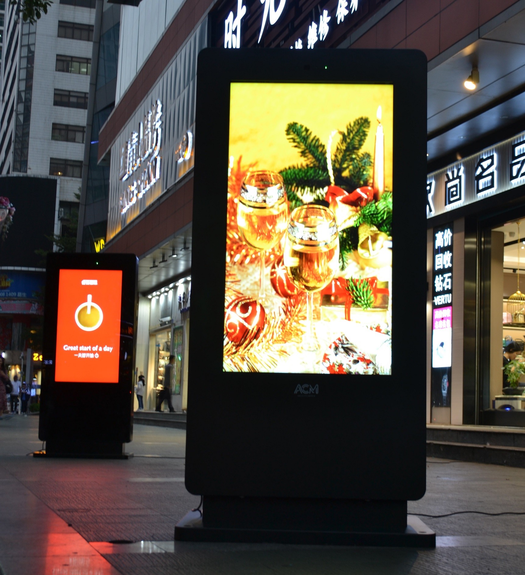 55 Inch Outdoor Digital Totem IP65 Double Sided LCD Display For Info Search