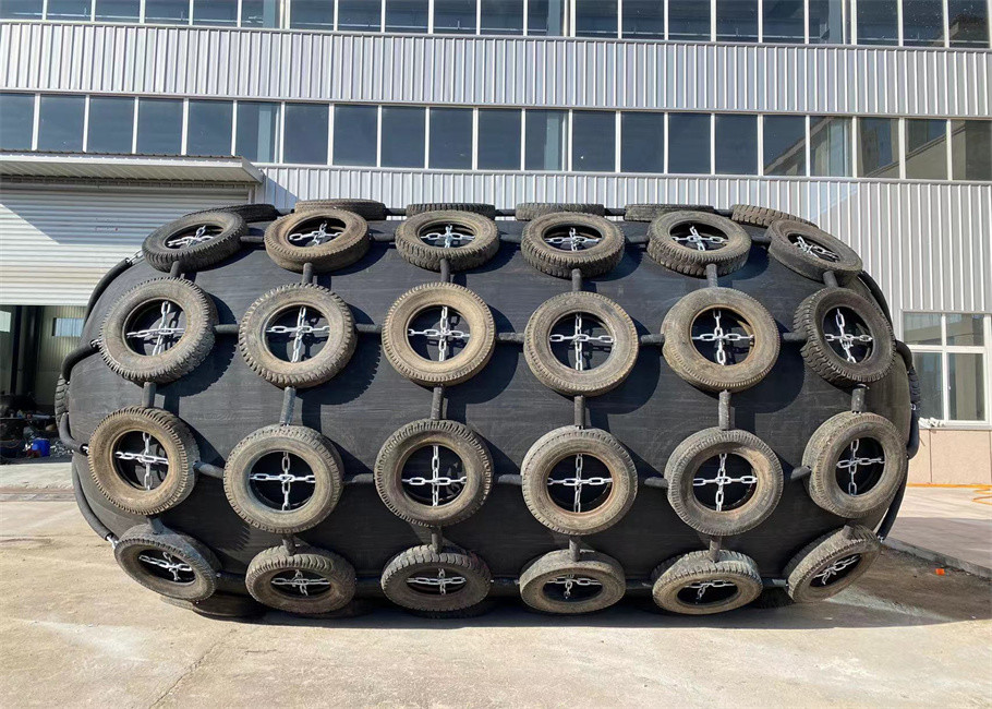 Yokohama Type STS STD Pneumatic Rubber Fender Marine Fender With Tires Net