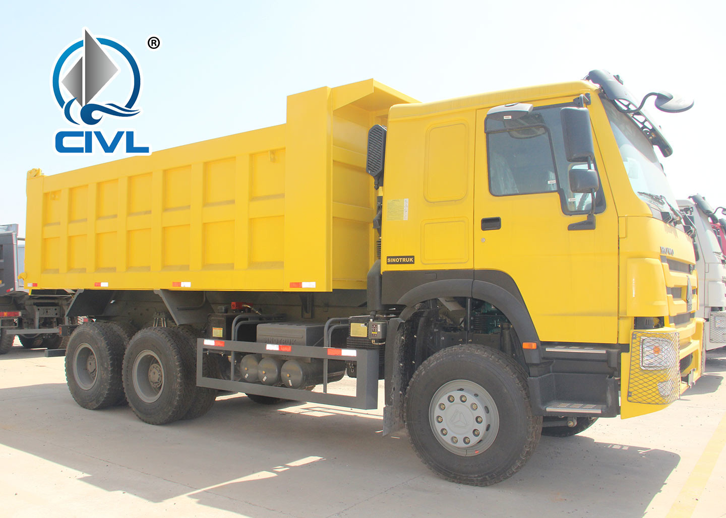 Red 336hp 371hp 6x4 Tipping Dumper For Transport , 10 Wheeler Tipper Dump Truck