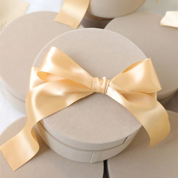 Gold Foil Logo Round Velvet Rose Flower Hat Box Small Mothers Day Gift Box with Ribbon