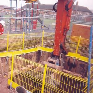 Adjustable Edge Protection Barrier Modular Design for Flexible Installation