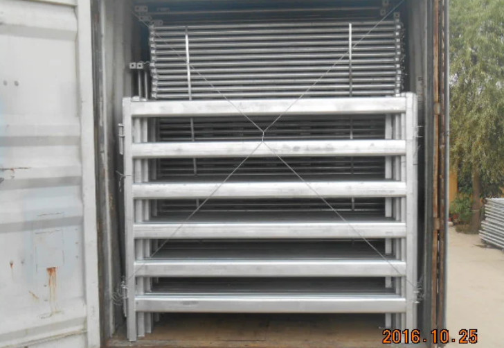 Square Pipe Oval Pipe Welded 2x1.5m Cattle Livestock Panels