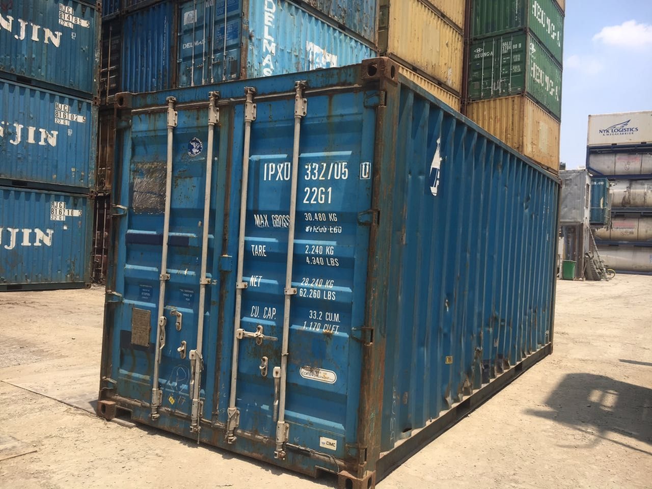 Chinese Stock Cargo Worthy 20ft Used Shipping Containers Internal Dimensions 5.899 x 2.352 x 2.393M 10 Years Around