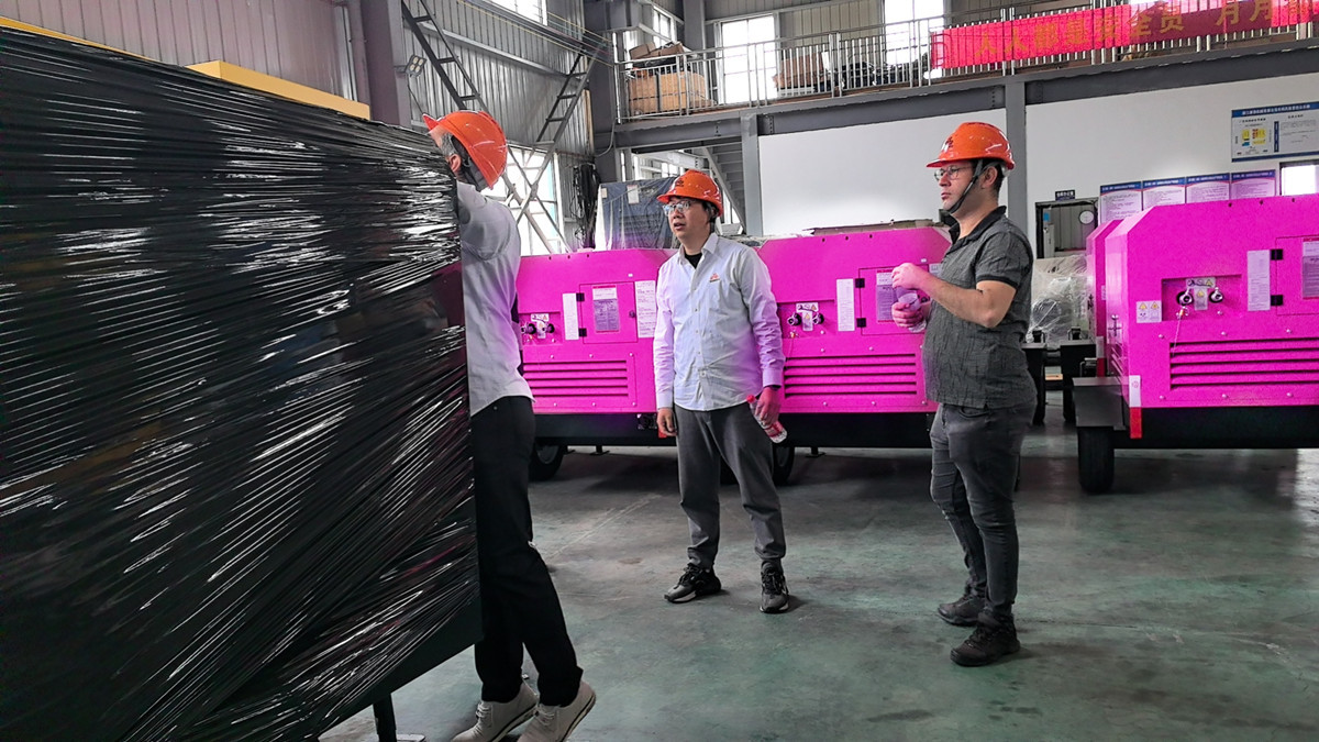 Crawler Screw Air Compressor Machine Mining Diesel Engine Rotary Screw Air Compressor