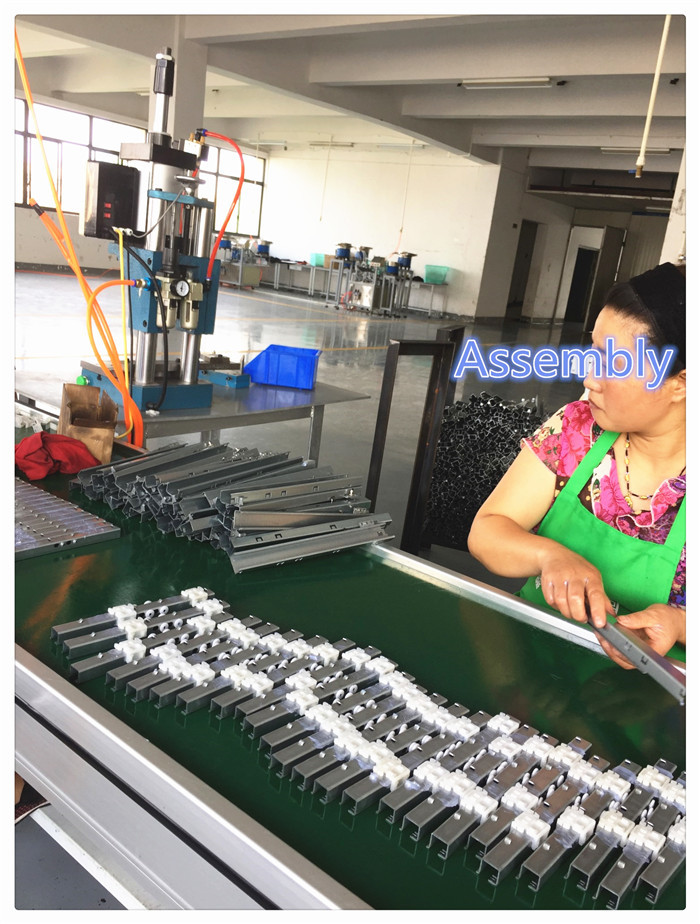 Galvanized Cabinet Drawer Slides , Bottom Mount Drawer Slides Anti Rust