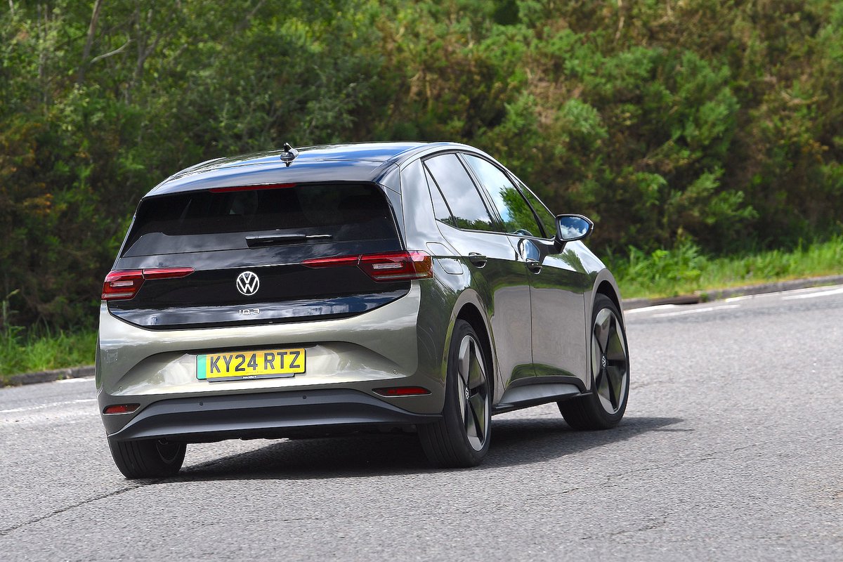 VW ID 3 rear cornering