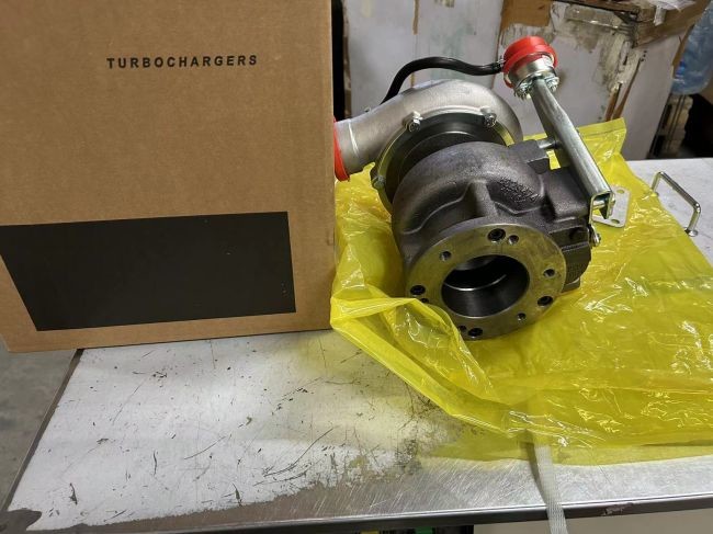Holset Turbo 612600118932 HOWO Truck Parts Turbo 6.4 Powerstroke Turbo