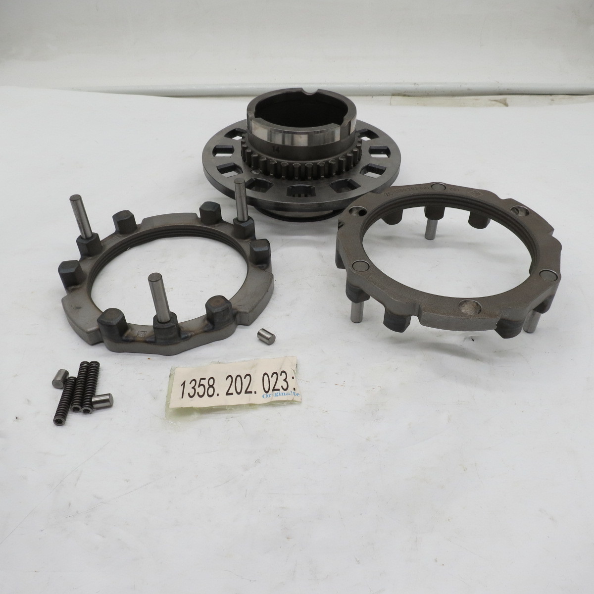 Hot sale Transmission piston 1358.202.023Hot sale Transmission piston 1358.202.023