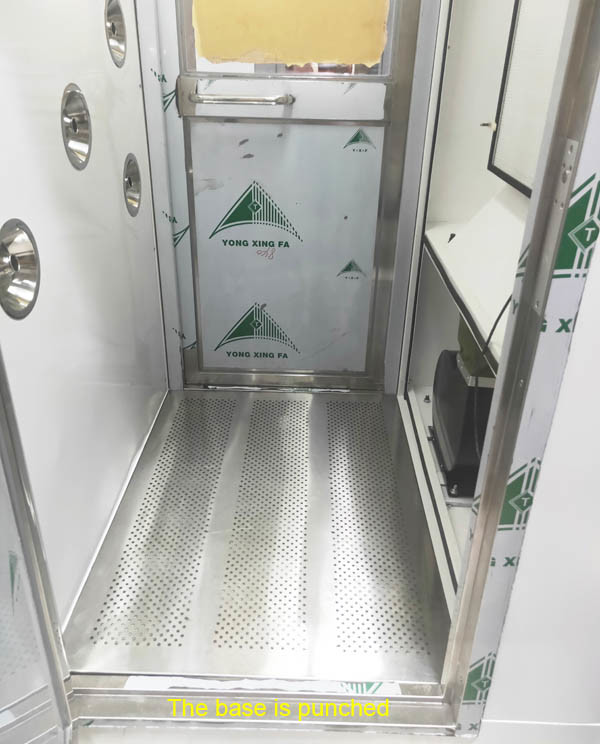 ROHS Cleanroom Air Shower Unit Connect With Dust Collector Control By PLC And Touch Screen