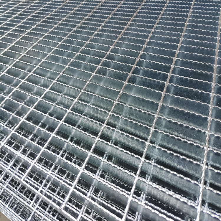 Hot Dip Galvanized Ss316 Serrated Steel Grating Construction Frame Foot Pedal