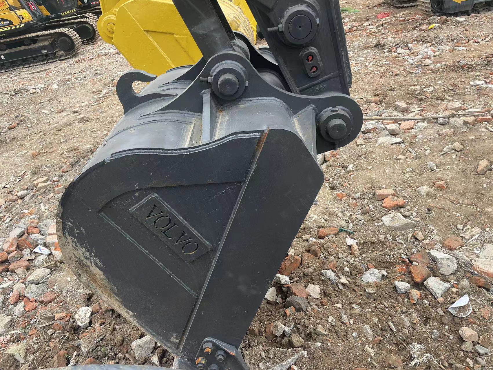 Used 14 Ton Digging Machine VOLVO EC140B Second Hand Excavator