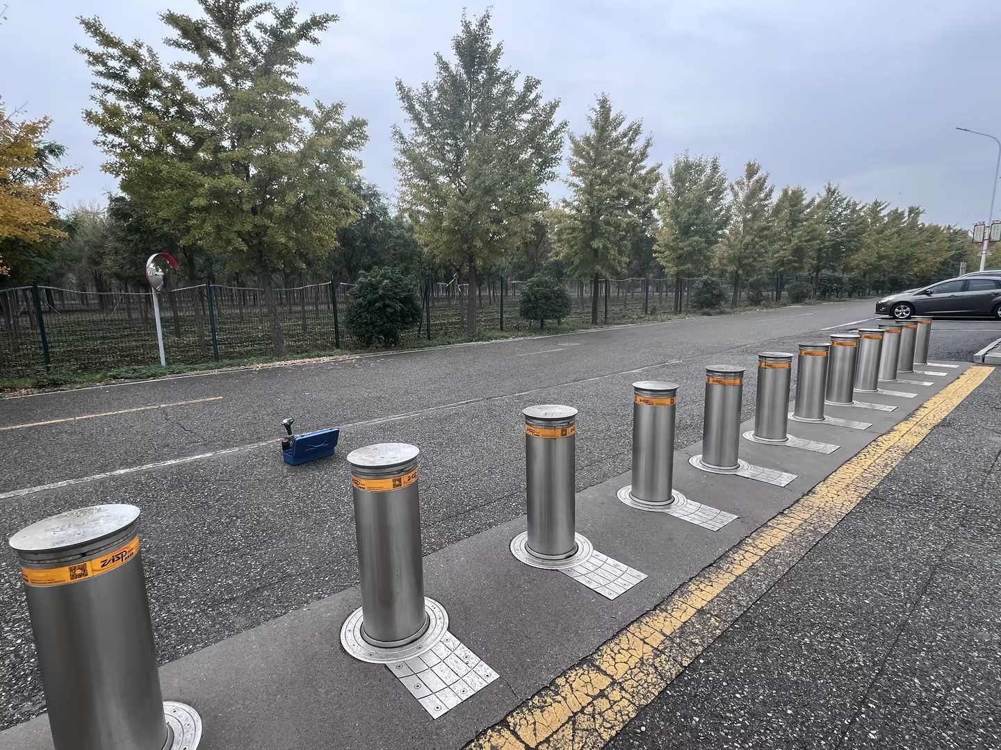 Shallow Mount Stainless Steel Removable Bollards For Physical Security