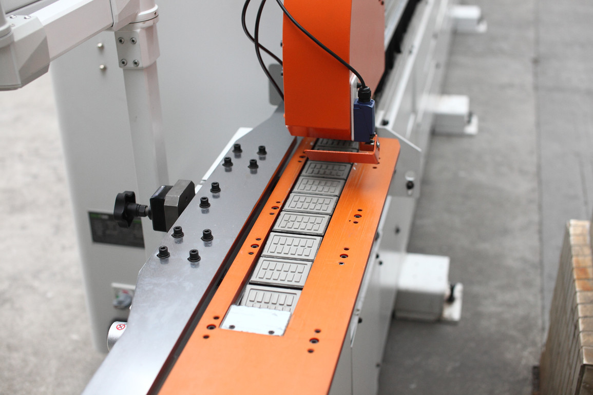 2mm Wood Edge Banding Machine Pvc Lipping Machine High Speed