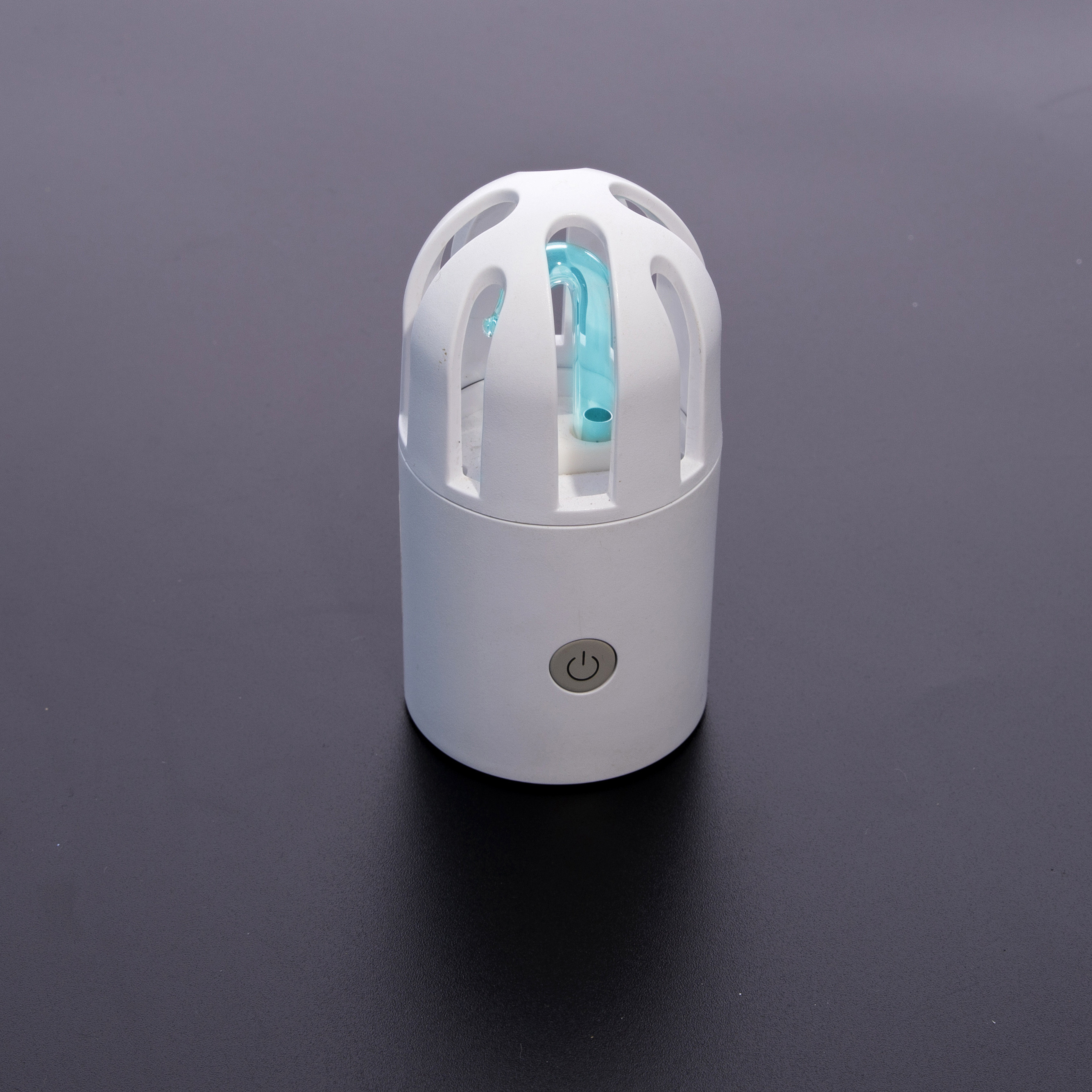 Vehicle Mounted UV Sterilizer Lamp Germicidal Disinfector Device