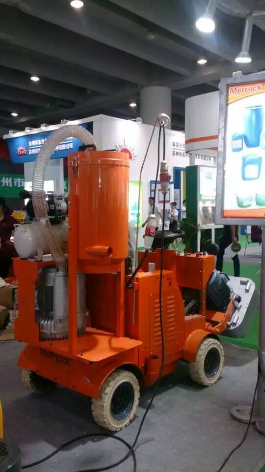 Ride On Concrete Polishing Machine With Vacuum Cleaner System