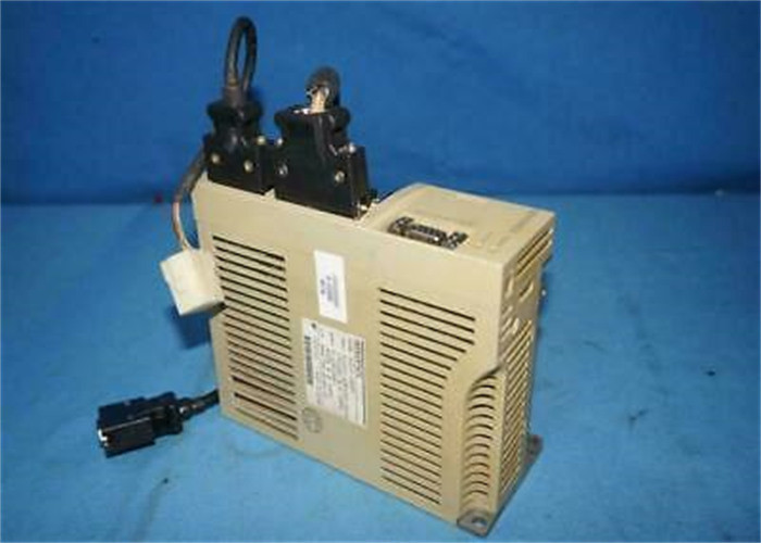 Industrial Servo Drives YASKAWA SGD-04AP SERVOPACK Input 200-230v 50/60hz 1phase