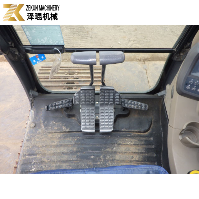 Long Reach Boom Hitachi ZX200LC Excavator with 20 Tons Capacity and Low Working Hours