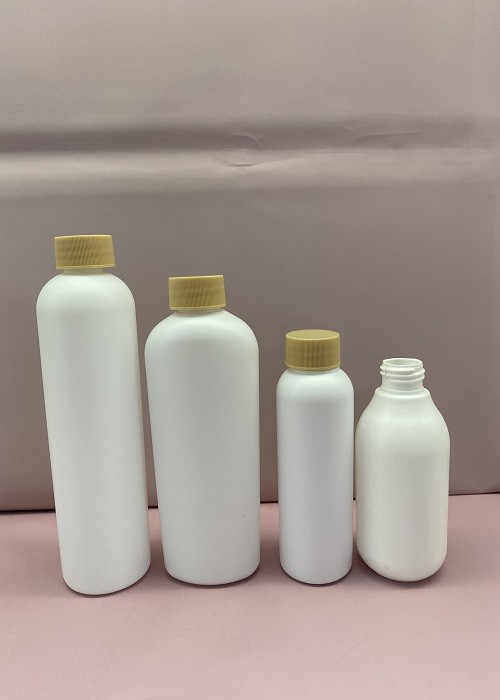 270ML Plastic Lotion Bottles with Pumps ,Leak Proof, Empty Clear Refillable, BPA Free for Shampoo Body Wash, Liquid