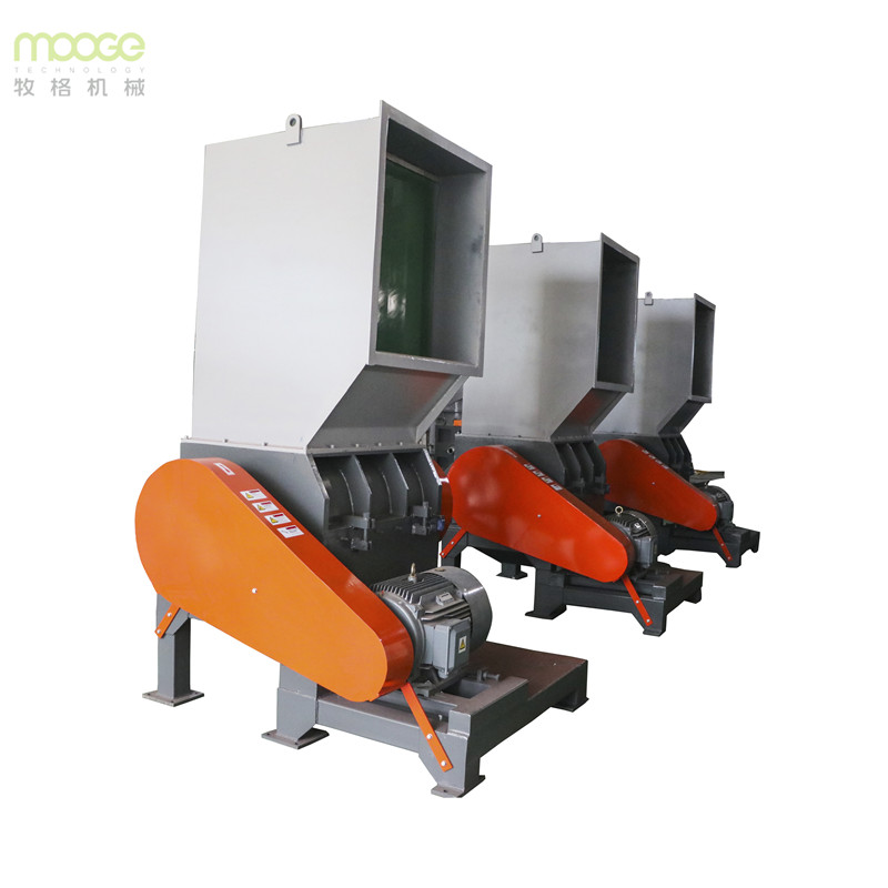 Flake Plastic Waste Shredder Machine Carton Paper 2000kg/H Water Bottle