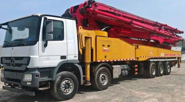 Factory price 2017 year 5 axle 62 M Sany Brand used concrete pump truck with