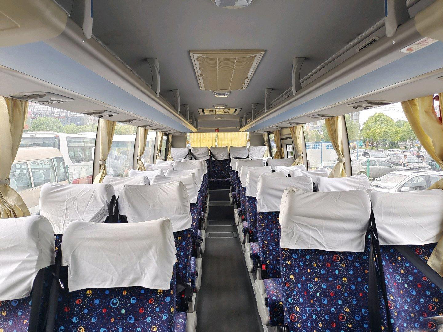 32 Seat Second Hand Coach Bus Higer Commuter Used Passenger 180kw