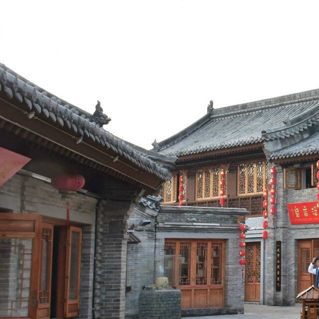 Chinese Clay Material Grey Roof Ridge Tile Flower Pattern For Roof Top