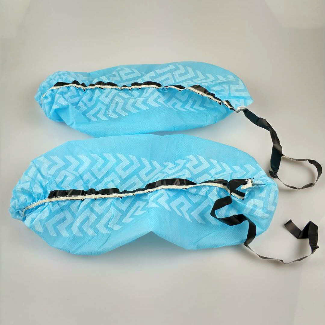 Slip Resistance Plastic Shoe Protectors , Disposable Waterproof Shoe Covers