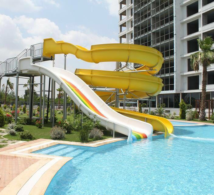2.5 meters Wide Family Slide Fiberglass Pool Slide For Kids And Adults