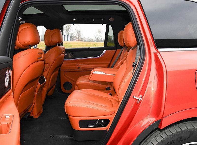 SERES(HUAWEI)2024 AITO M9 MAX EV Pure electric car with 530Ps mortor power &630km CLTC Range New electric car