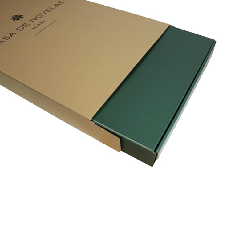 Clothing Square Custom Paper Packaging Box BE AB Flute Matt Lamination
