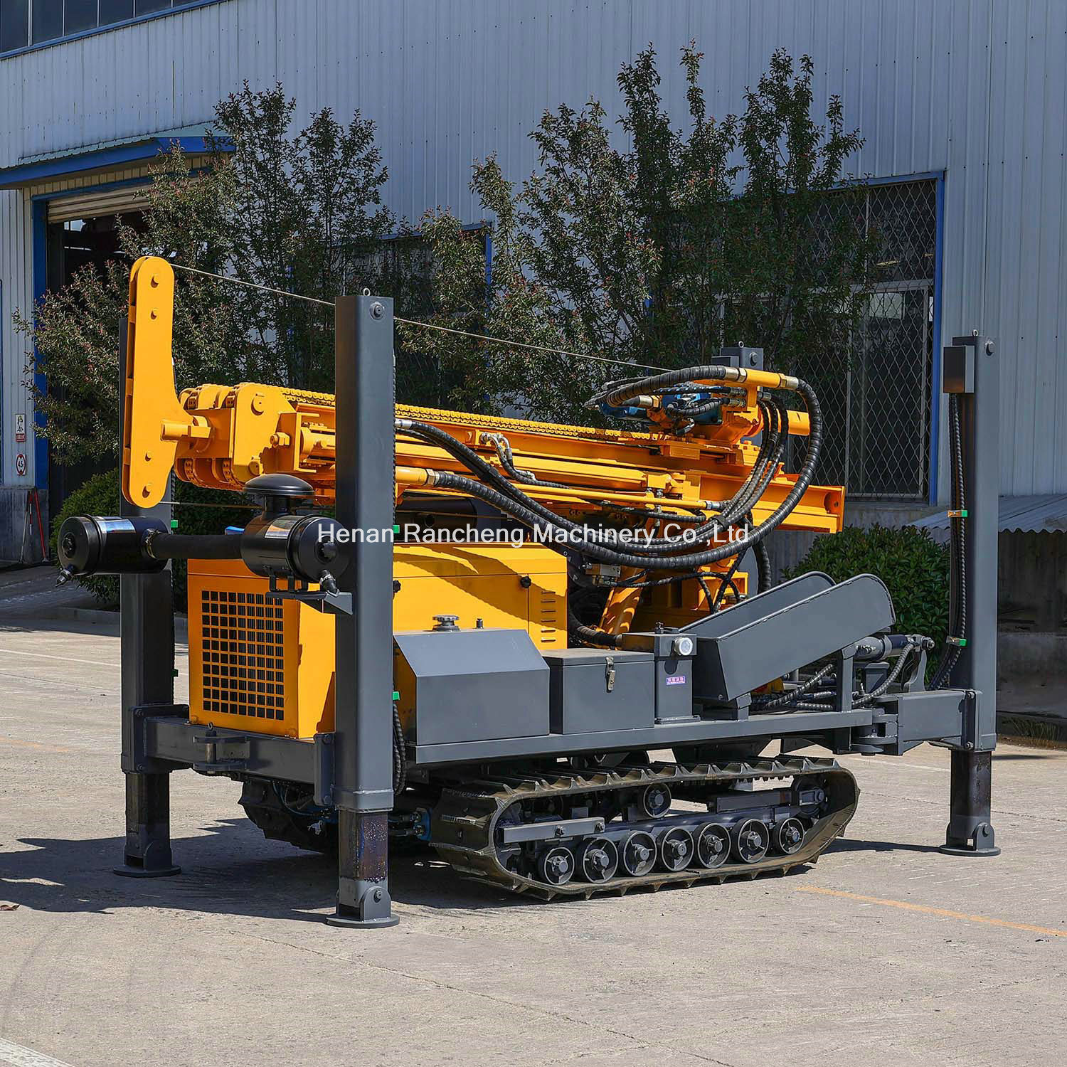 Small Folded Hydraulic Crawler 180m 200m Water Well Drilling Rigs