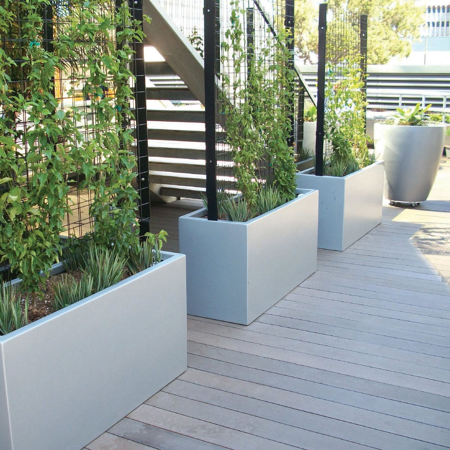 Wholesale Fiberglass Resin Flower Planters Modern Style FRP Plant Pots For Decor
