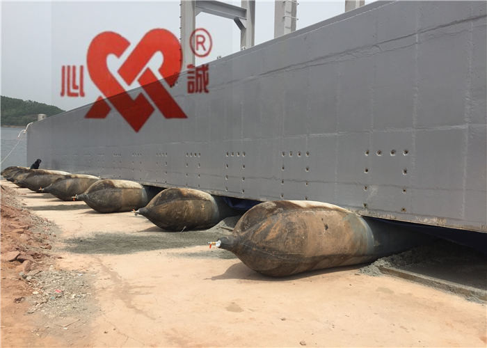 ISO9001 Ship Rescue Air Bags , Rubber Buoyancy Bags For Boats