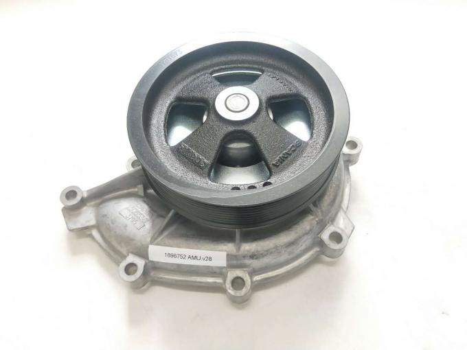 Efficient Scania Engine Parts 1508533 Scania Water Pump OEM