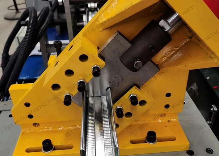 Automatic Metal Stud Roll Former 3.5T Steel Stud And Track Roll Forming Machines