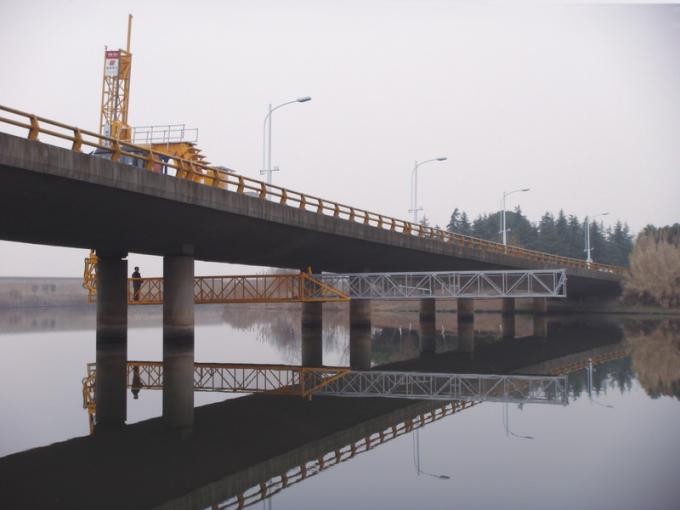 Platform Type Bridge Inspection Truck chassis VOLVO 8x4 309KW(420HP)