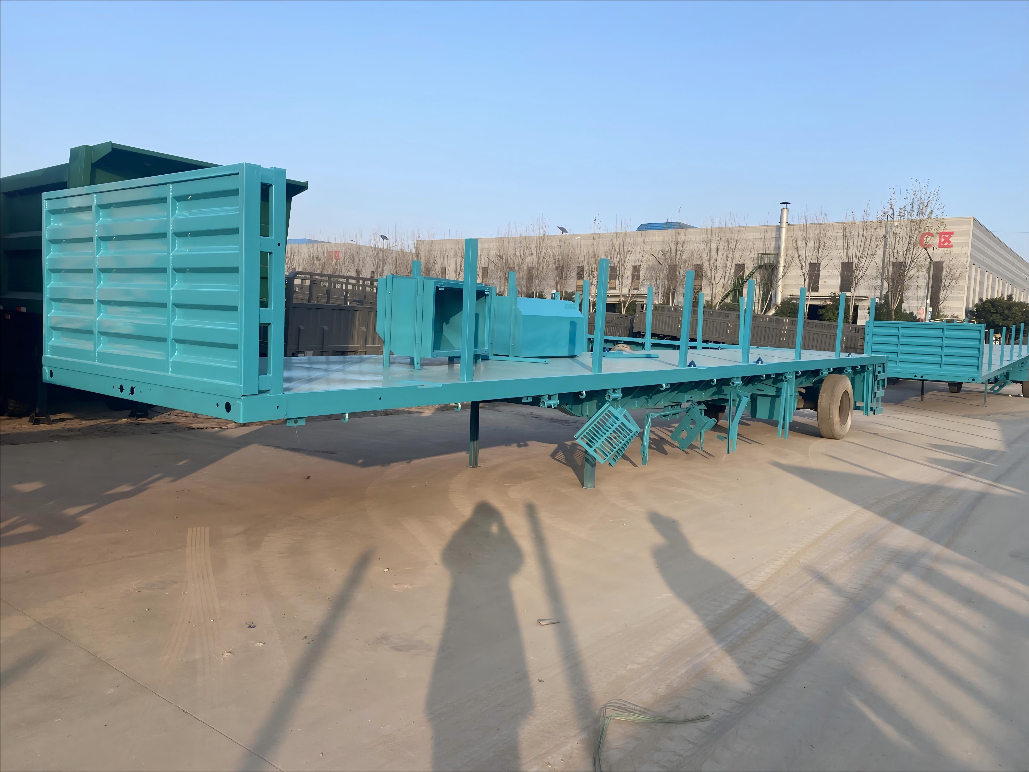 CIMC's latest design of high-strength three-axle flat semi-trailer with column