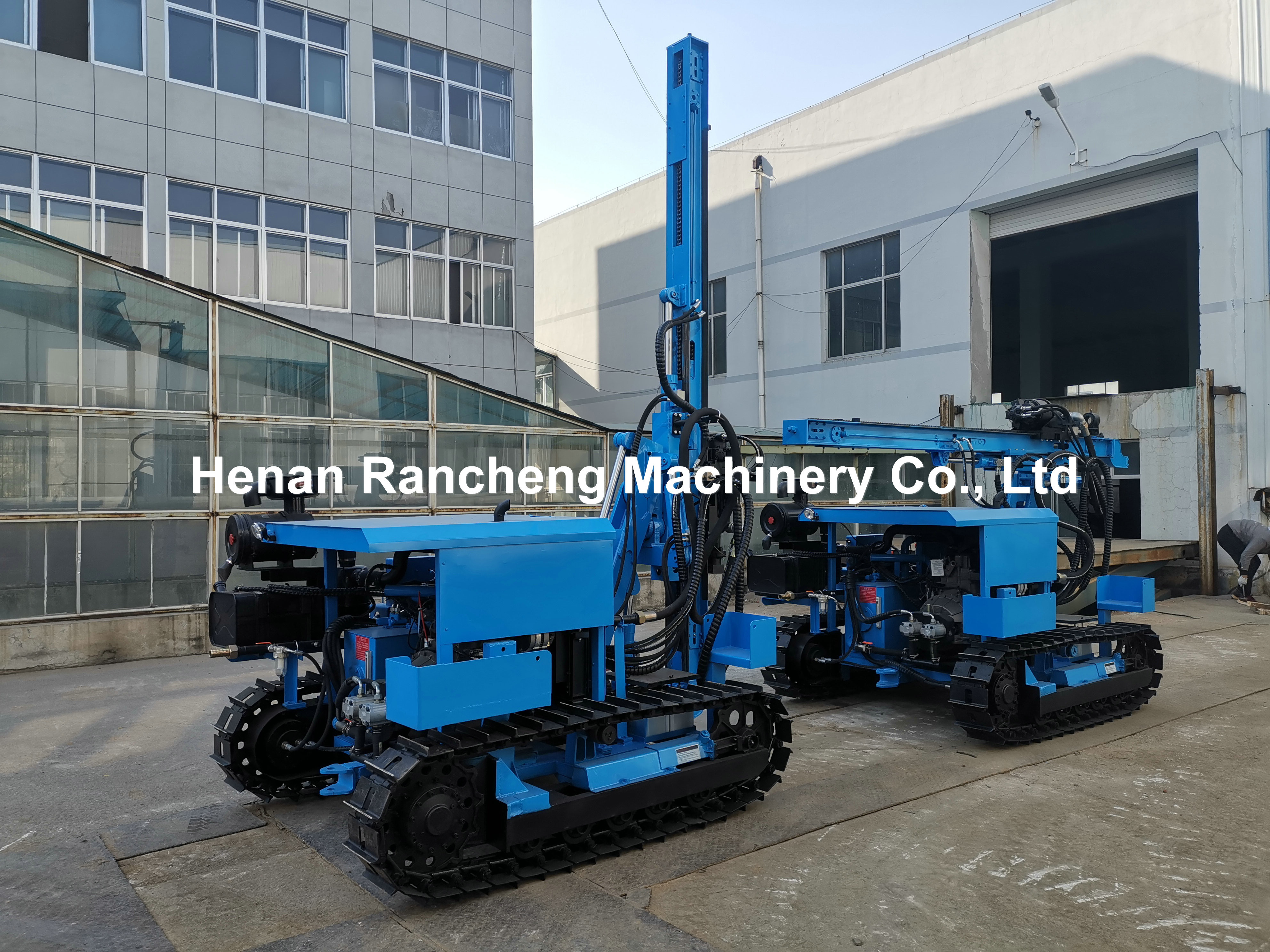 90mm - 140mm Dia DTH Drilling Equipment 45kw Diesel Engine Down The Hole Drill Rig